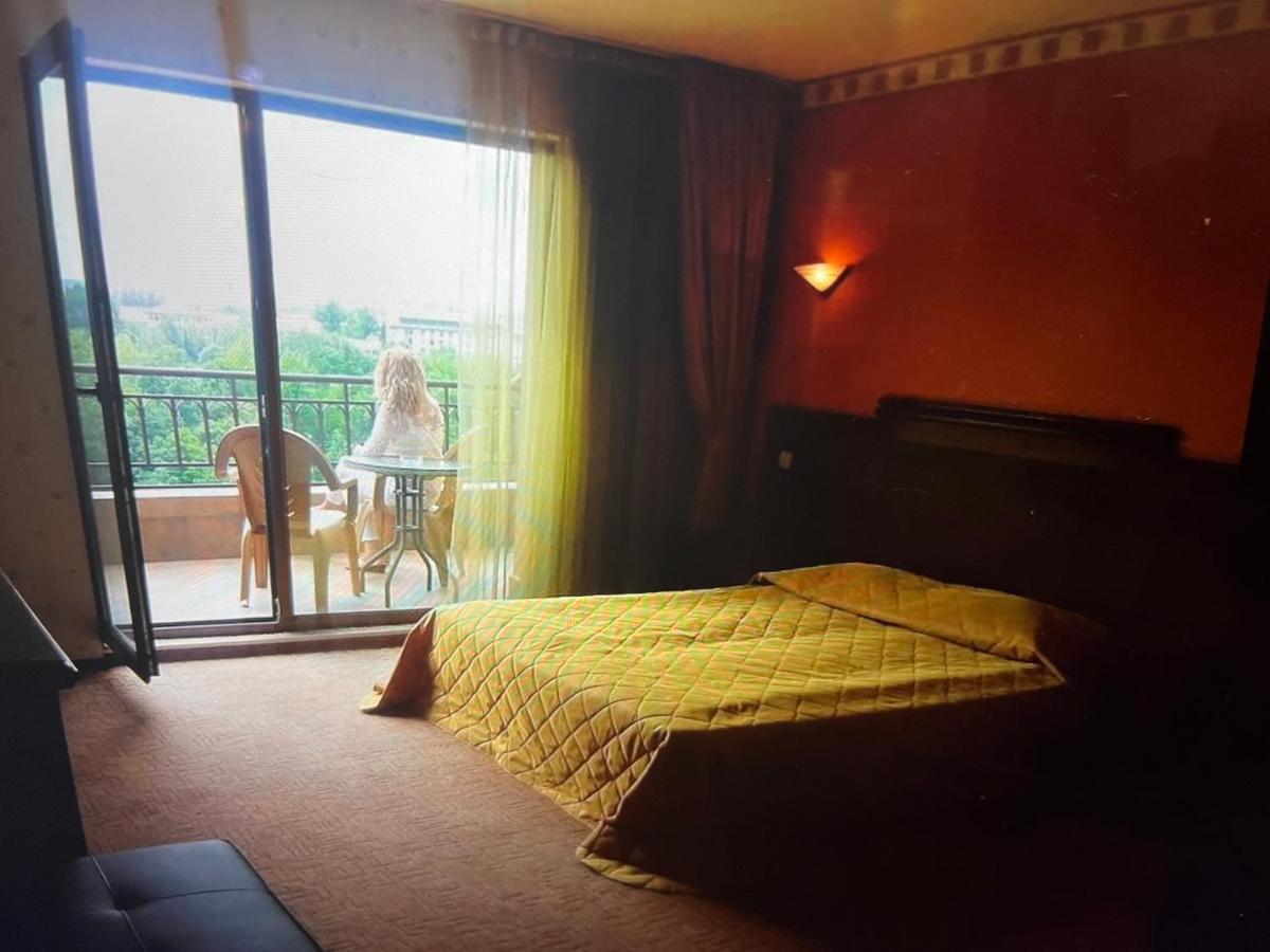 Hotel Bolyari 大特尔诺沃 外观 照片